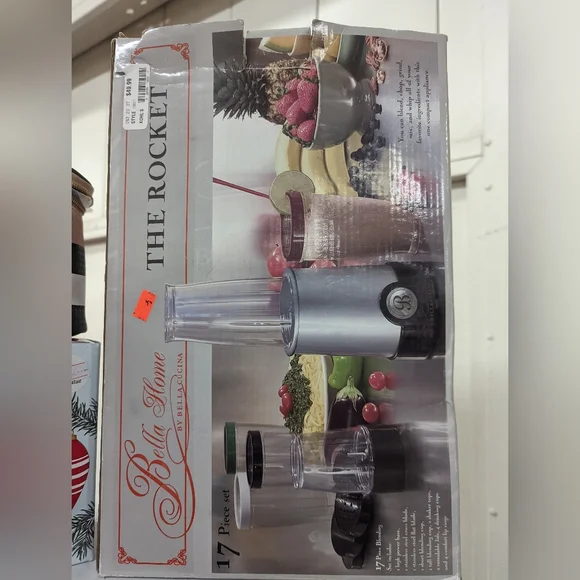 The Rocket Blender 17 piece set. - Picture 5 of 5